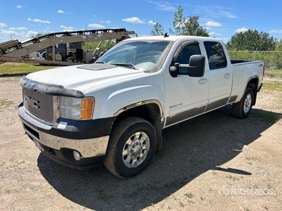 2011 GMC Sierra 2500 SLT 4x4 Crew Cab Pickup