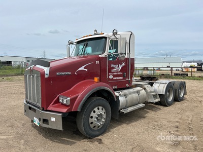 2013 Kenworth T800 6x4 T/A Day Cab Truck Tractor