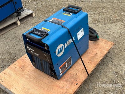 Miller XMT 304 300 A Stick Schweißgerät