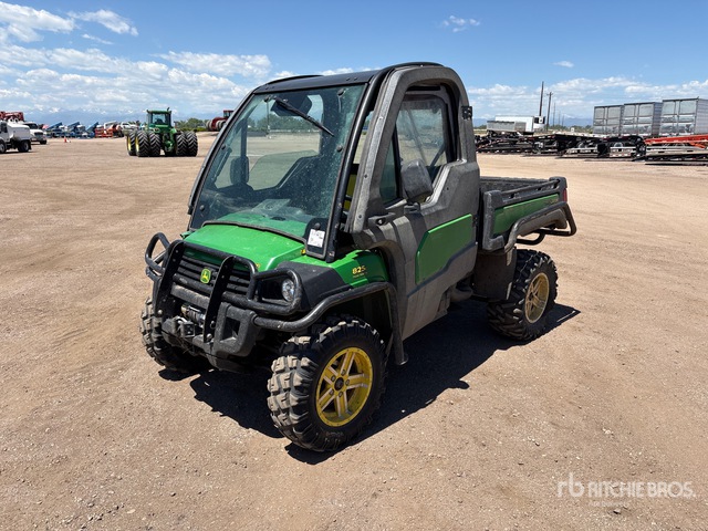 2016 John Deere Gator 4x4 Utility Vehicle