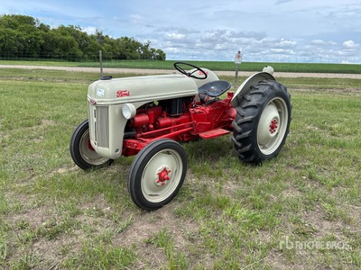 Ford 8N Tracteur de collection