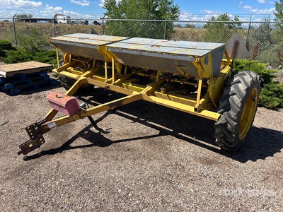 1978 Metalmasters RM10 11 ft Seed Drill