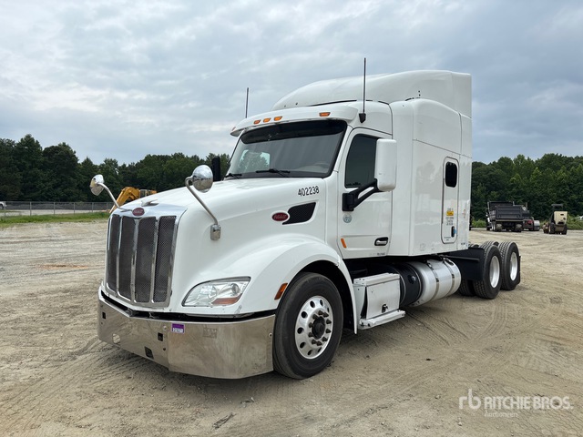 2015 Peterbilt 579 6x4 T/A Sleeper Truck Tractor