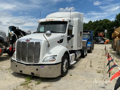2015 Peterbilt 579 T/A Sleeper Truck Tractor