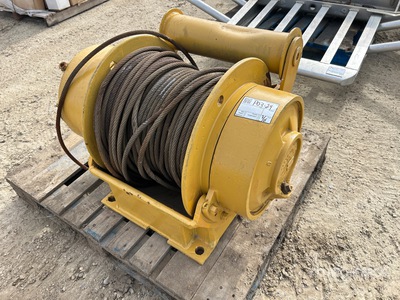 Gearmatic 16 in Crawler Tractor Winch