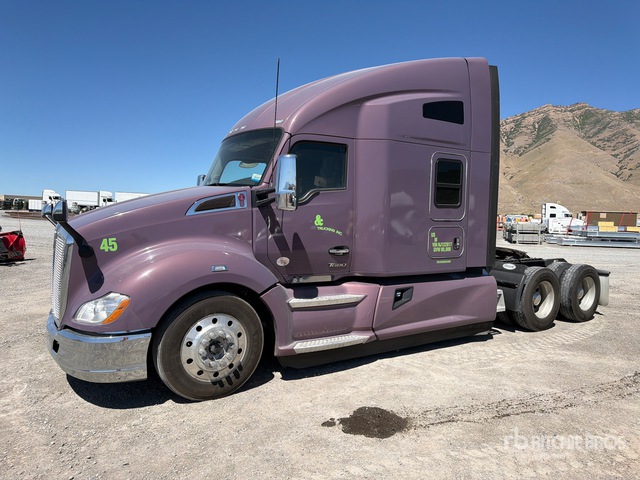 2022 Kenworth T680 6x4 T/A Sleeper Truck Tractor