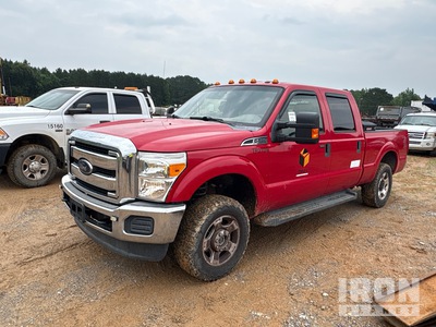 2015 Ford F-250 XLT 4x4 Crew Cab Pickup