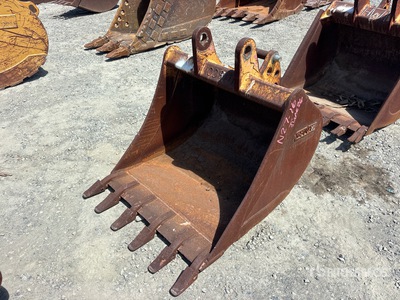 Gannon 36 in Digging Backhoe Rear Bucket