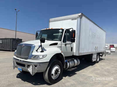 2015 International 4300 SBA 4x2 Gesloten vrachtwagen