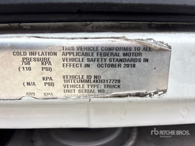 2019 International MV607 4x2 Furgoneta caja cerrada