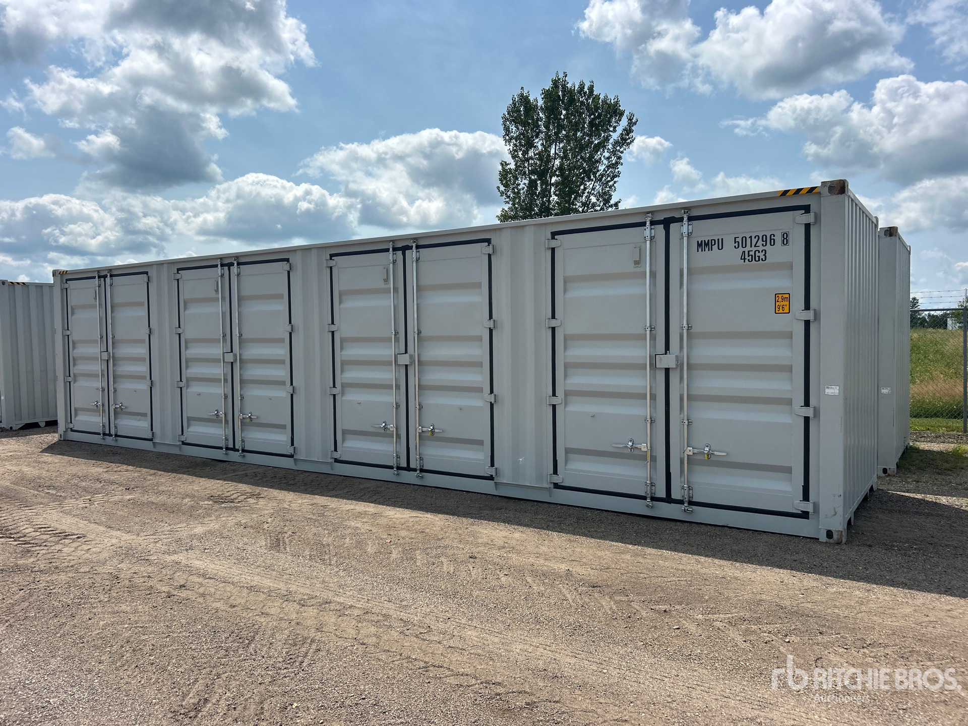 2026 40 ft High Cube Multi-Door Storage Container