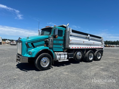 2000 Kenworth T800 8x4 Camion à benne basculante Tridem