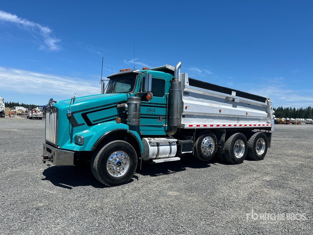 2000 Kenworth T800 8x4 Tri/A Dump Truck