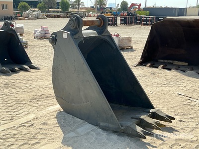 900 mm Digging Excavator Bucket - Fits 20 - 30 ton excavators