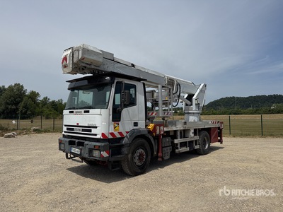 2002 Multitel J335 ALU EX 35 m on 2002 Iveco Eurotech 4x2 Camion Nacelle Bucket Truck