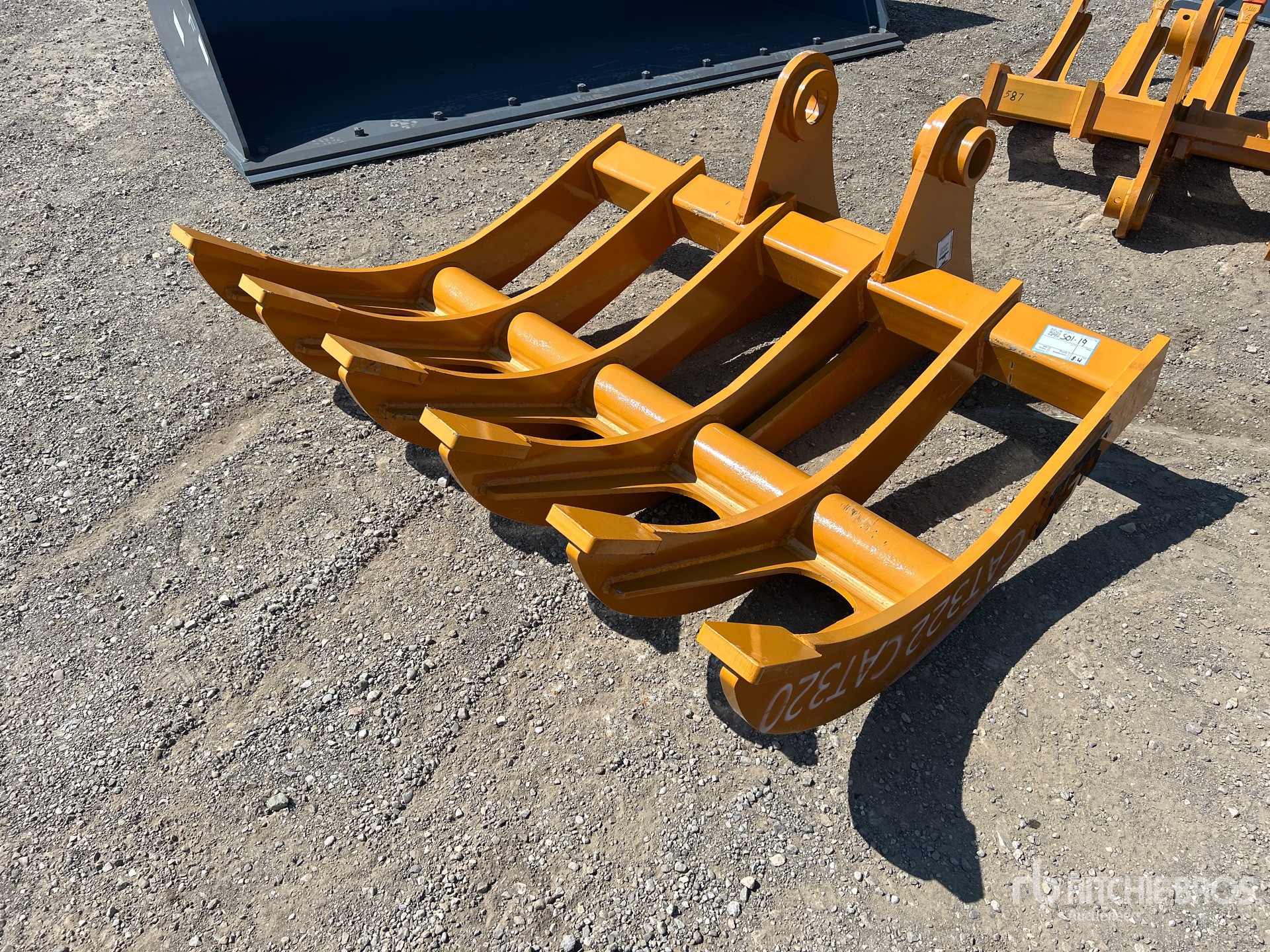 2026 SEC CAT320 60 in Excavator Rake (Unused)