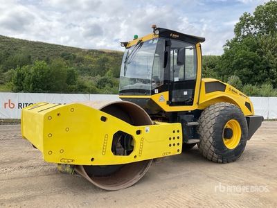 2021 Bomag BW216DH-5 Smooth Drum Compactor