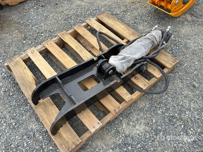 2026 GIYI GY-XJ5T 24 in Hydraulic Excavator Thumb (Unused)