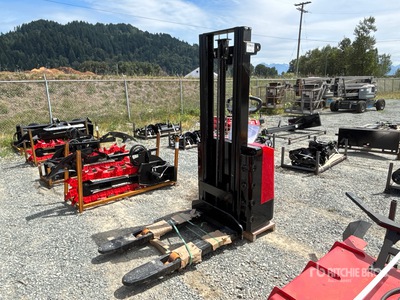 2026 SDLOOL SL-ST1500 3307 lb Electric Pallet Jack (Unused)