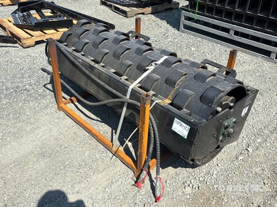 2026 GIYI GY-CW70 60 in Skid Steer Compaction Wheel (Unused)