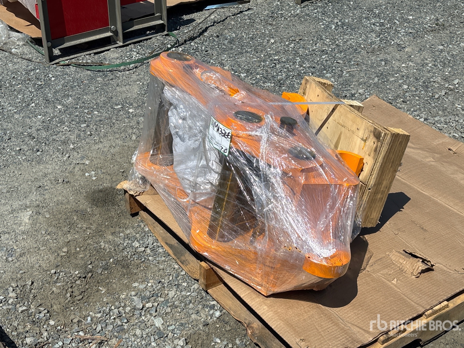 2026 GIYI Quick Coupler - Fits Cat 320 (Unused)