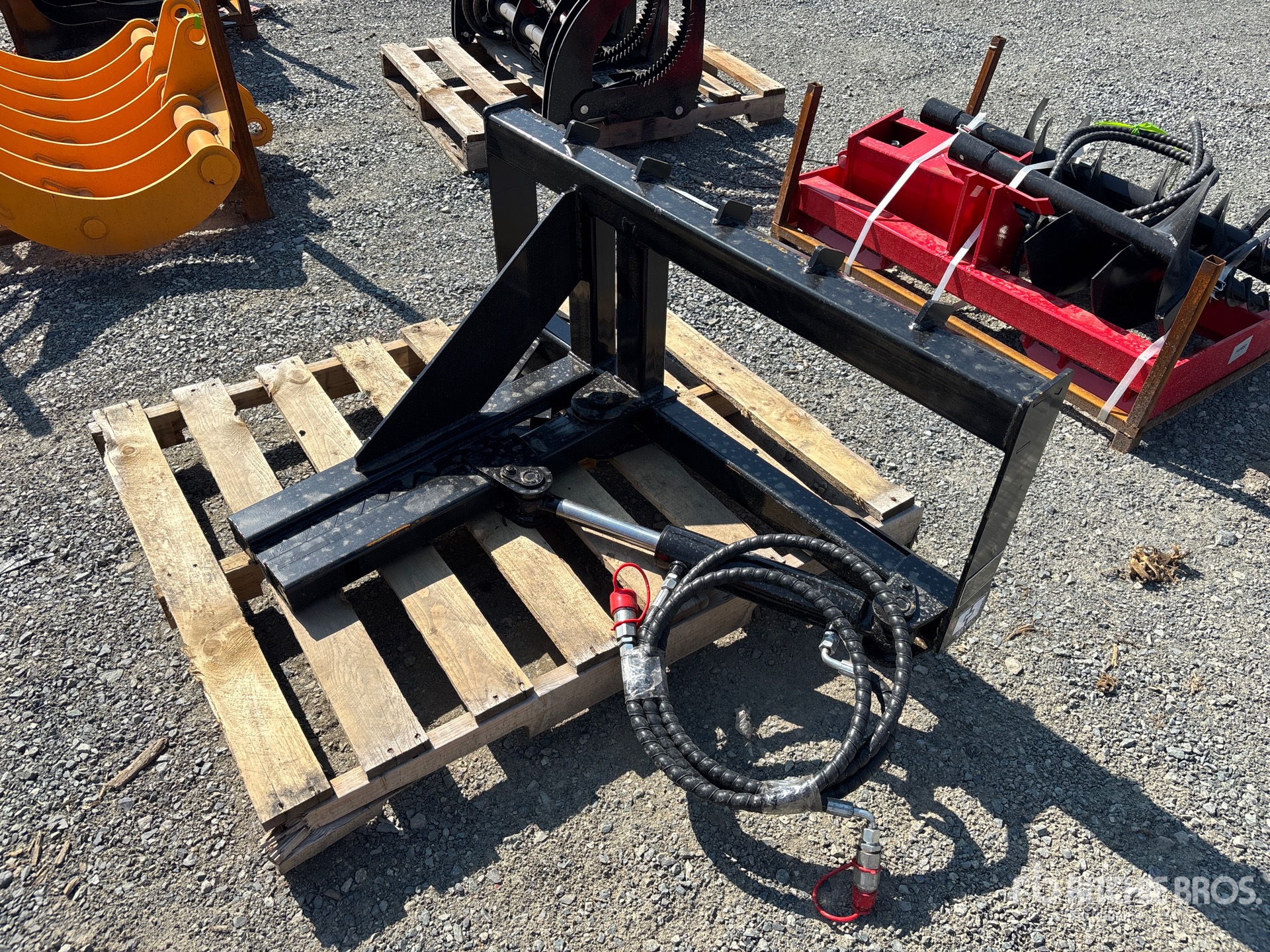 2026 GIYI GY-TP45 Skid Steer Post Puller (Unused)