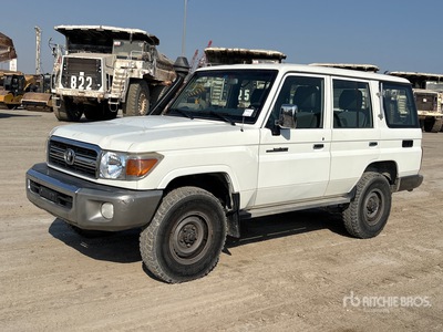 2016 Toyota Land Cruiser LX 76L 4x4 SUV