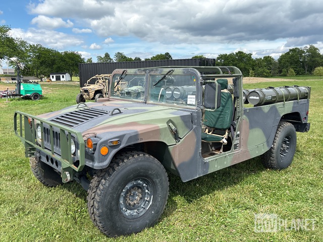 1993 AM General M1097R1 HMMWV 2 Door Soft Top w/Truck Body