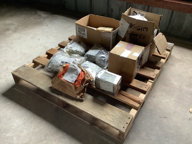 (301) Assorted Quick Release Pins, (665) Bearings & Assorted Items (301) Assorted Quick Release Pins, (665) Bearings & Assorted Items