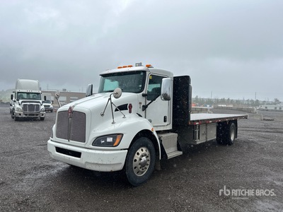 2015 Kenworth T370 4x2 Flatbed Truck