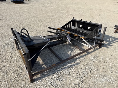2026 GIYI GY-RB44 Mini Skid Steer Rock Bucket スキッドステア付属部品 (Unused)