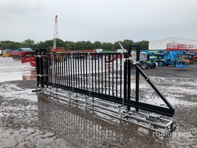 2025 XPS20S 20 ft x 4 ft 7 in Steel Driveway Gate (Unused)
