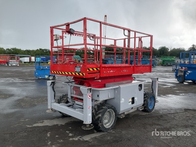 2015 Skyjack SJ6832 RT 4x4 Diesel Elevador de tijera