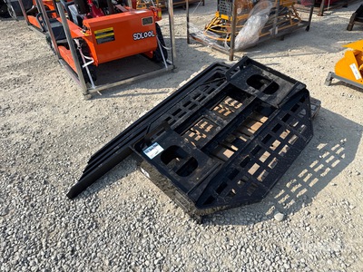 2026 GIYI GY-DHC Skid Steer Forks (Unused)