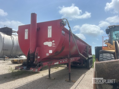 2015 Clement RKHS3432-air 34 ft Tri/A End Dump Trailer