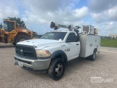 2014 Ram 5500 4x2 Service Truck