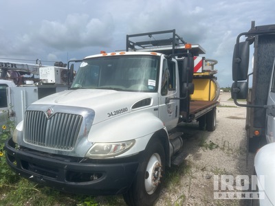 2013 International 4300 4x2 Attenuator Truck