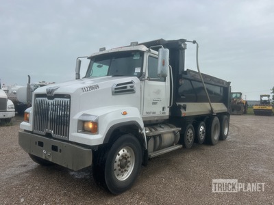 2020 Western Star 4700SF 10x4 Quad/A Camión dumper