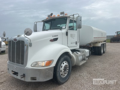 2011 Peterbilt 386 6x4 Water Truck