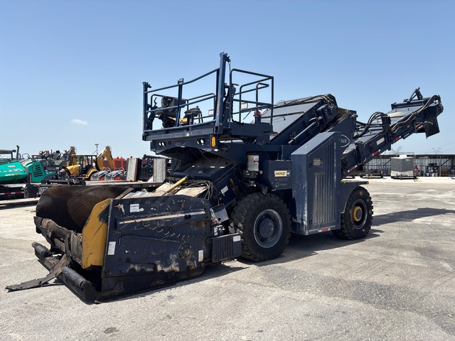 2018 Weiler E1250B Wheel Asphalt Transfer Machine
