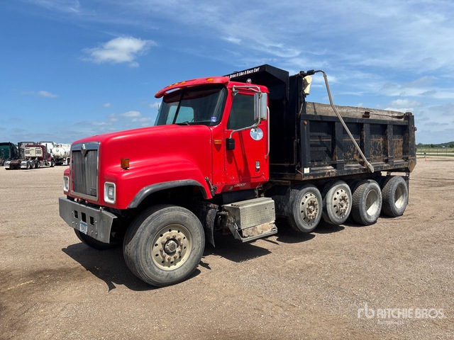 2000 International 5500i 10x4 Quad/A Dump Truck