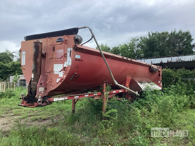 2008 Clement Rockstar Tri/A Frameless End Dump Trailer
