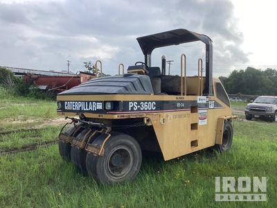 2007 Cat PS-360C 7 Wheel Pneumatic Roller