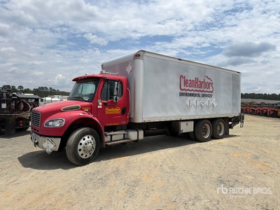 2007 Freightliner M2 106 6x4 Furgoneta caja cerrada