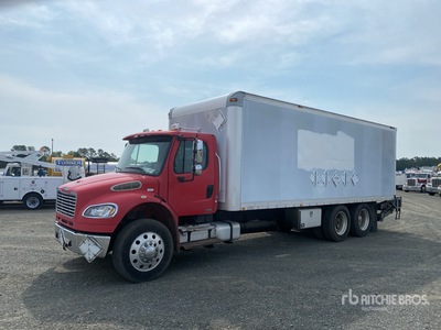 2007 Freightliner M2 106 6x4 Furgonetka