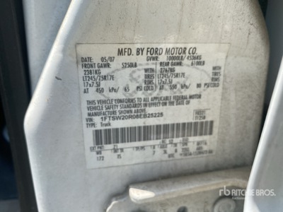 2008 Ford F-250 XL 4x2 Crew Cab Pick Up (Inoperable)