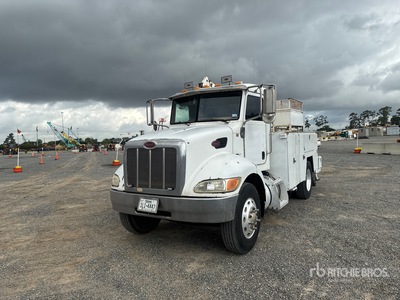 2006 Peterbilt 335 4x2 Service Truck