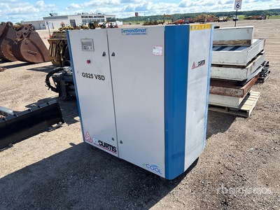 2011 Standard GS25 106 cfm Compresseur à air