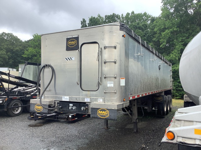 2025 MAC  34 ft Tri/A End Dump Trailer