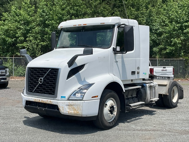 2019 Volvo VNR 4x2 S/A Day Cab Truck Tractor